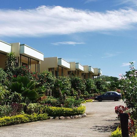 נאדי Grand West Villas מראה חיצוני תמונה